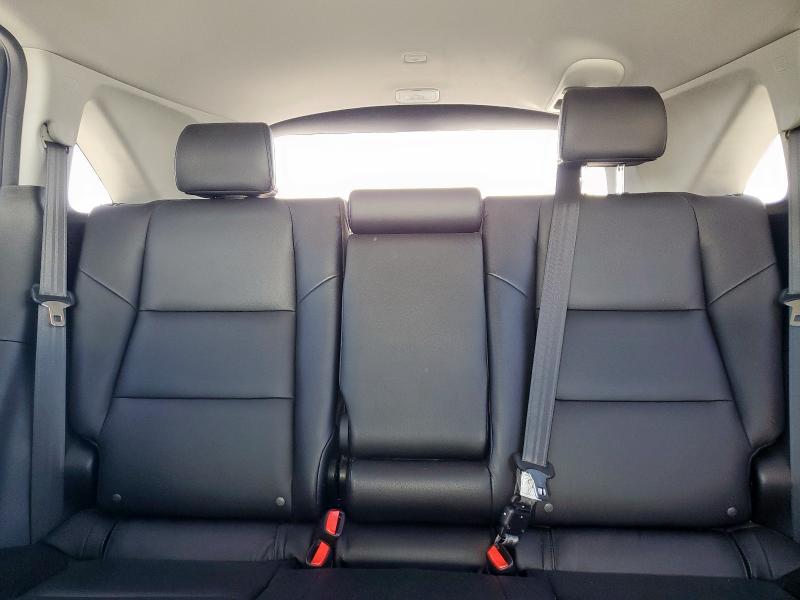 5J8TB3H36JL008063 - 2018 ACURA RDX WHITE photo 10