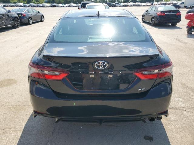4T1T11AK3NU699197 - 2022 TOYOTA CAMRY SE BLACK photo 6