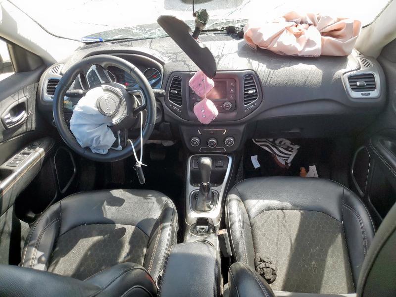 3C4NJCBB4JT293442 - 2018 JEEP COMPASS LATITUDE 白色 照片 8