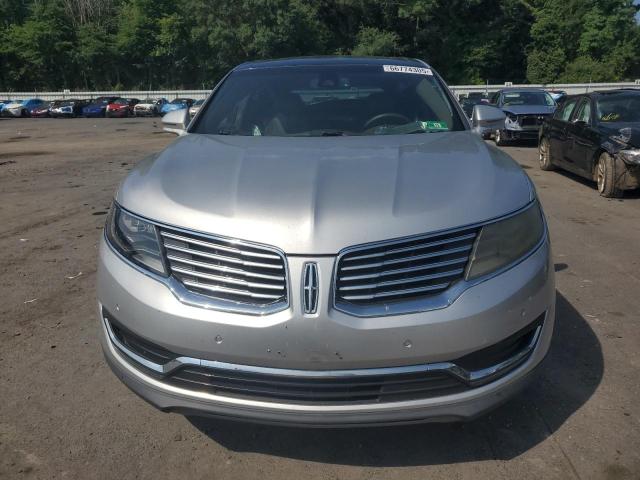 2LMTJ8LP4GBL41234 - 2016 LINCOLN MKX RESERVE SILVER photo 5