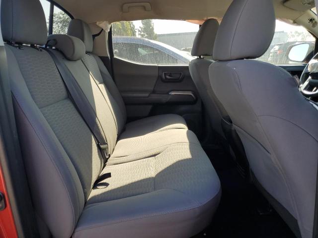 3TMBZ5DN9JM012115 - 2018 TOYOTA TACOMA DOUBLE CAB 红色 照片 10