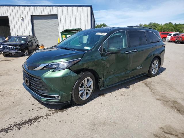 2024 TOYOTA SIENNA XLE, 