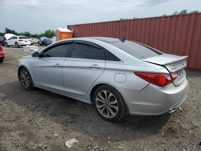 5NPEC4AB5DH687828 - 2013 HYUNDAI SONATA SE 银色 照片 2