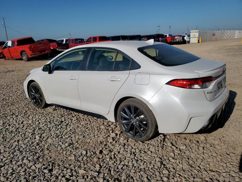JTDBCMFE3R3052194 - 2024 TOYOTA COROLLA LE WHITE photo 2