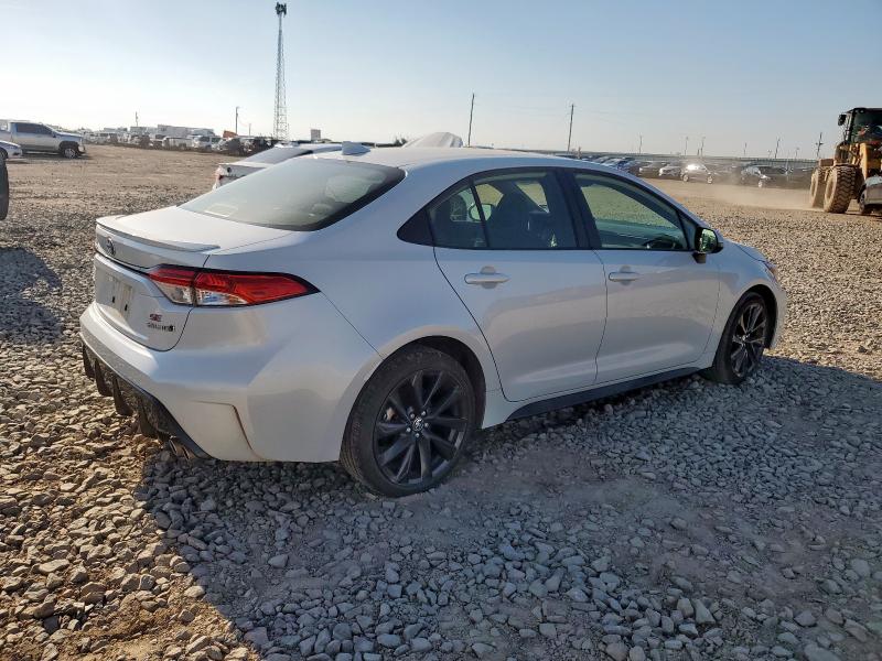 JTDBCMFE3R3052194 - 2024 TOYOTA COROLLA LE WHITE photo 3