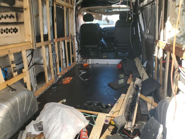 3C6TRVDG1JE129985 - 2018 RAM PROMASTER 2500 HIGH 银色 照片 11