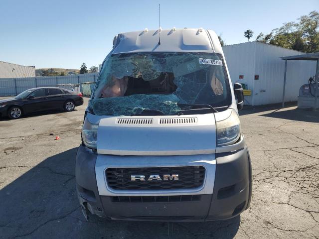 3C6TRVDG1JE129985 - 2018 RAM PROMASTER 2500 HIGH 银色 照片 5