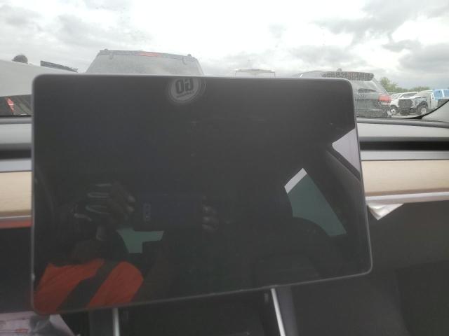 5YJ3E1EAXKF324616 - 2019 TESLA MODEL 3 შავი ფოტო 9