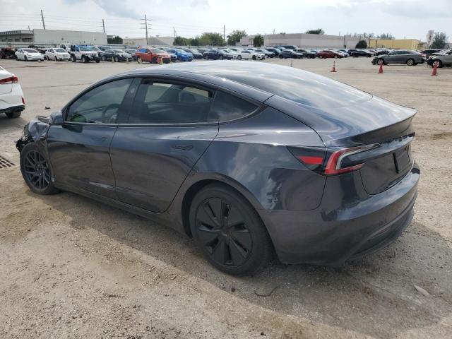 5YJ3E1EA8RF746541 - 2024 TESLA MODEL 3 Schwarz Foto 2