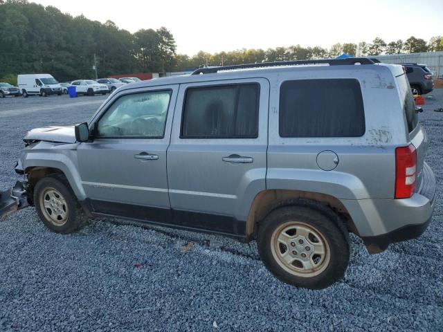 1C4NJRBB2HD142277 - 2017 JEEP PATRIOT SPORT GRAY photo 2