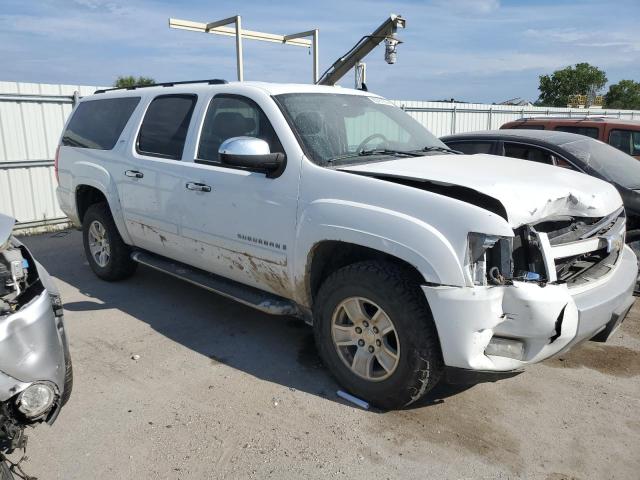 3GNFK16308G186374 - 2008 CHEVROLET SUBURBAN K1500 LS WHITE photo 4