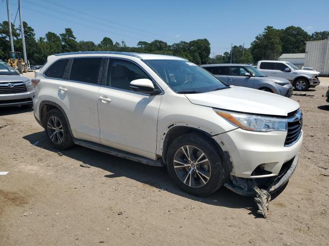 5TDKKRFHXGS133103 - 2016 TOYOTA HIGHLANDER XLE WHITE photo 4