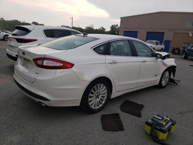 3FA6P0PU7FR307632 - 2015 FORD FUSION SE PHEV WHITE photo 3