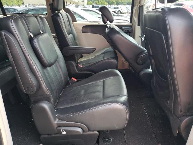 2C4RC1CG7DR650808 - 2013 CHRYSLER TOWN & COU TOURING L SILVER photo 11