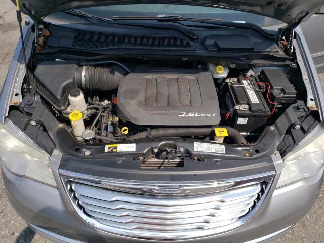 2C4RC1CG7DR650808 - 2013 CHRYSLER TOWN & COU TOURING L SILVER photo 12