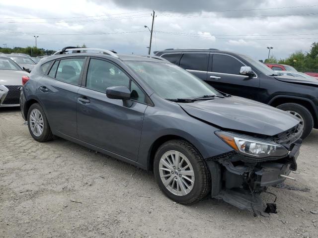 4S3GTAD66J3737830 - 2018 SUBARU IMPREZA PREMIUM PLUS GRAY photo 4