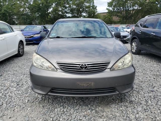 4T1BE32K55U614547 - 2005 TOYOTA CAMRY LE GRAY photo 5