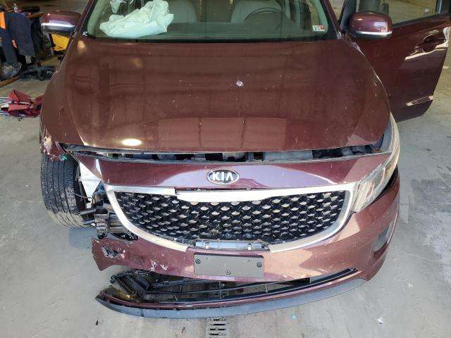 KNDMB5C11J6398220 - 2018 KIA SEDONA LX BURGUNDY photo 12