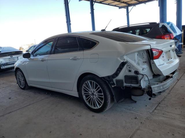 3FA6P0HD9FR128507 - 2015 FORD FUSION SE WHITE photo 2