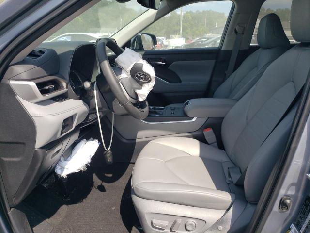 5TDKBRCHXPS585721 - 2023 TOYOTA HIGHLANDER HYBRID XLE SILVER photo 7