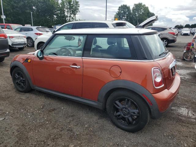 WMWSU3C52DT682743 - 2013 MINI COOPER ORANGE photo 2