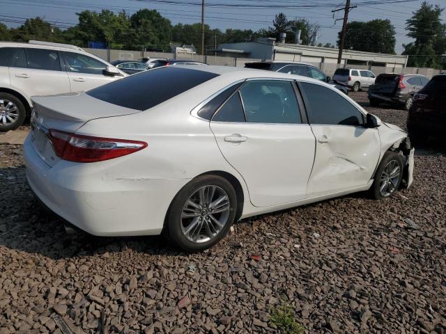 4T1BF1FK3HU449484 - 2017 TOYOTA CAMRY LE WHITE photo 3