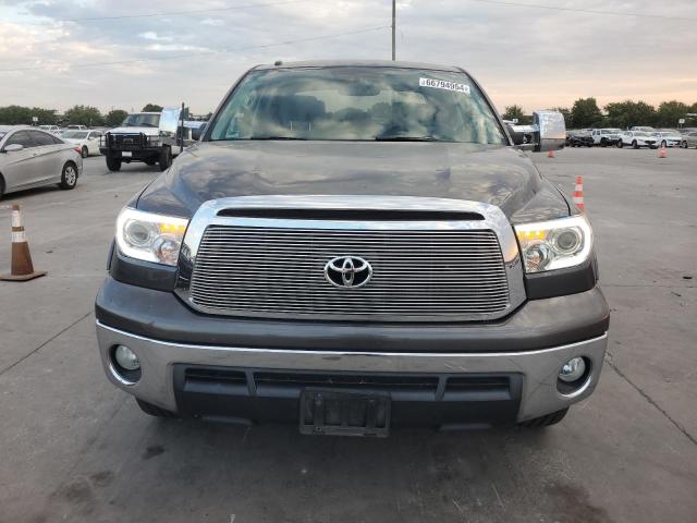 5TFEY5F18CX119129 - 2012 TOYOTA TUNDRA CREWMAX SR5 GRAY photo 5