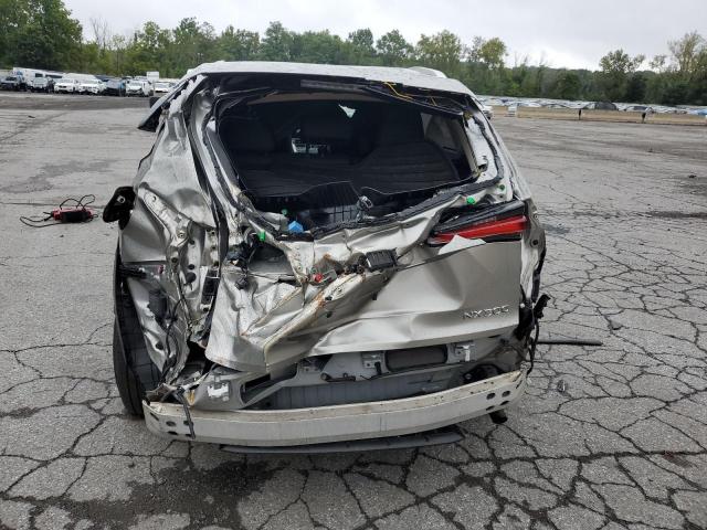 JTJBARBZ3J2148975 - 2018 LEXUS NX 300 BASE 银色 照片 6