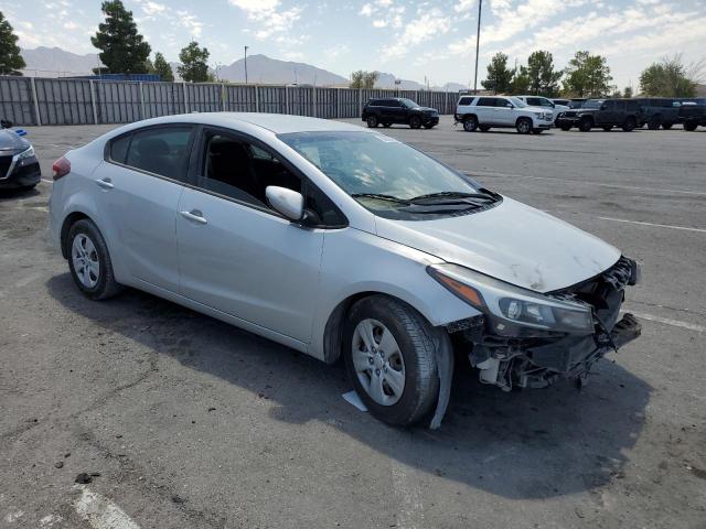 3KPFK4A78JE194020 - 2018 KIA FORTE LX SILVER photo 4