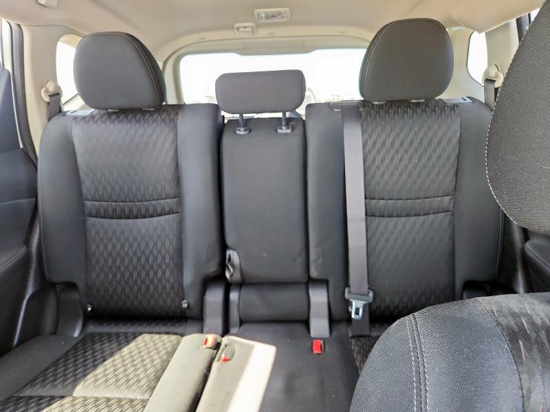 KNMAT2MTXJP556787 - 2018 NISSAN ROGUE S თეთრი ფოტო 10