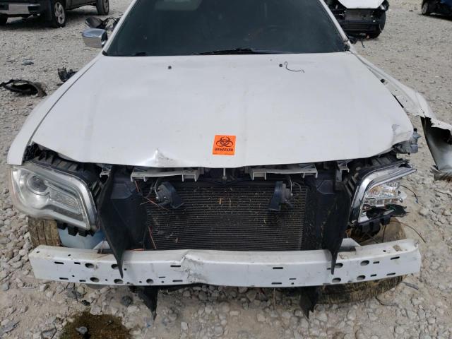 2C3CCAET5DH732806 - 2013 CHRYSLER 300C WHITE photo 11