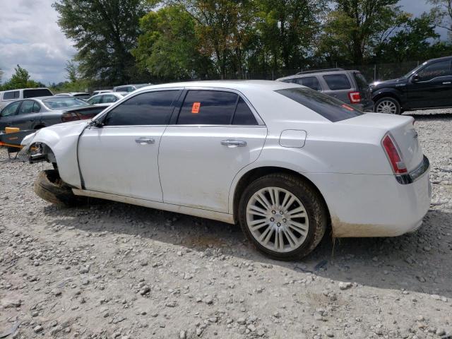 2C3CCAET5DH732806 - 2013 CHRYSLER 300C WHITE photo 2