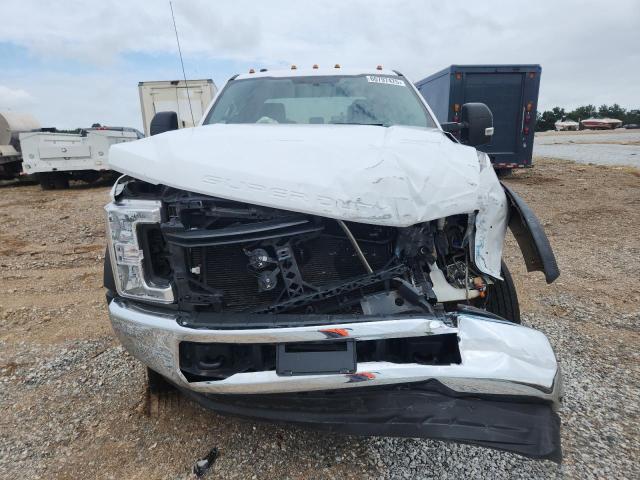 1FD0W5HT7KED49992 - 2019 FORD F550 SUPER DUTY WHITE photo 5