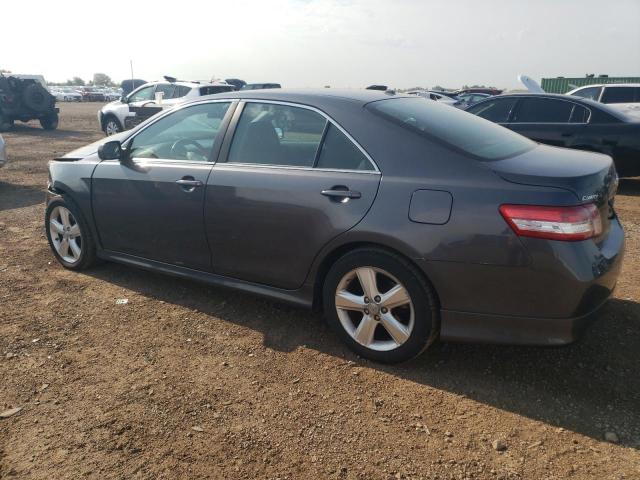 4T1BF3EK3BU163008 - 2011 TOYOTA CAMRY BASE GRAY photo 2