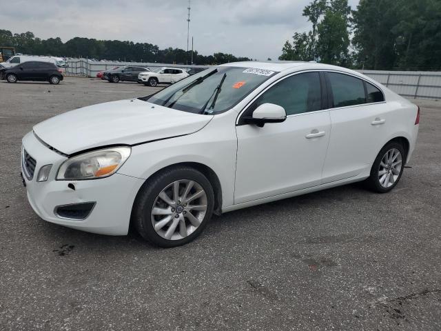 2013 VOLVO S60 T5, 