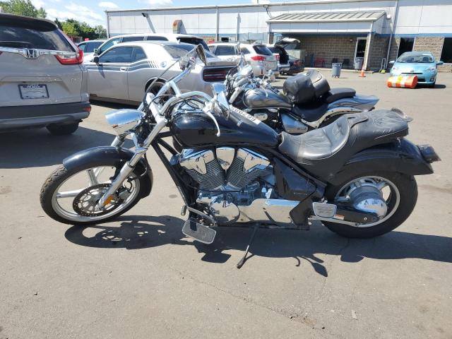 JH2SC6707AK000342 - 2010 HONDA VT1300 CS BLACK photo 3