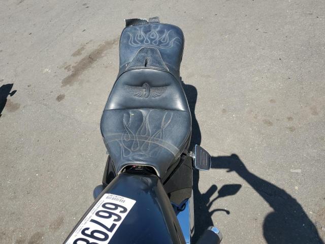 JH2SC6707AK000342 - 2010 HONDA VT1300 CS BLACK photo 5