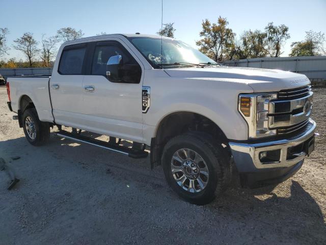 1FT7W2B67JEC37857 - 2018 FORD F250 SUPER DUTY WHITE photo 4