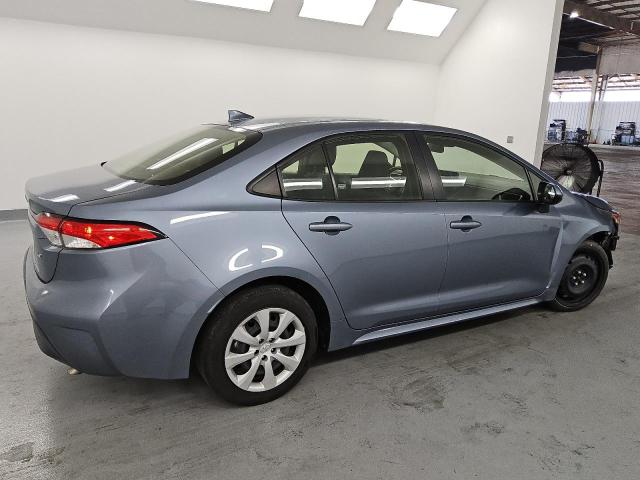 JTDB4MEE7R3016832 - 2024 TOYOTA COROLLA LE 蓝色 照片 3