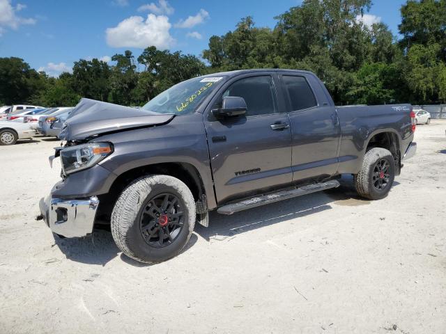 5TFRW5F15HX227139 - 2017 TOYOTA TUNDRA DOUBLE CAB SR/SR5 GRAY photo 1