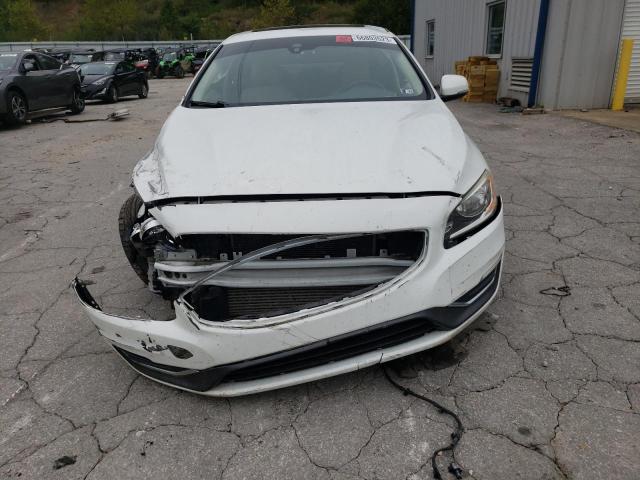 YV1612TB6F2316090 - 2015 VOLVO S60 PREMIER WHITE photo 5