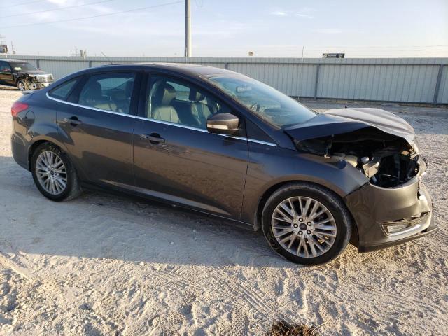 1FADP3J26JL233109 - 2018 FORD FOCUS TITANIUM GRAY photo 4