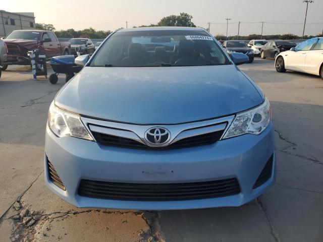 4T4BF1FK2DR325741 - 2013 TOYOTA CAMRY L BLUE photo 5