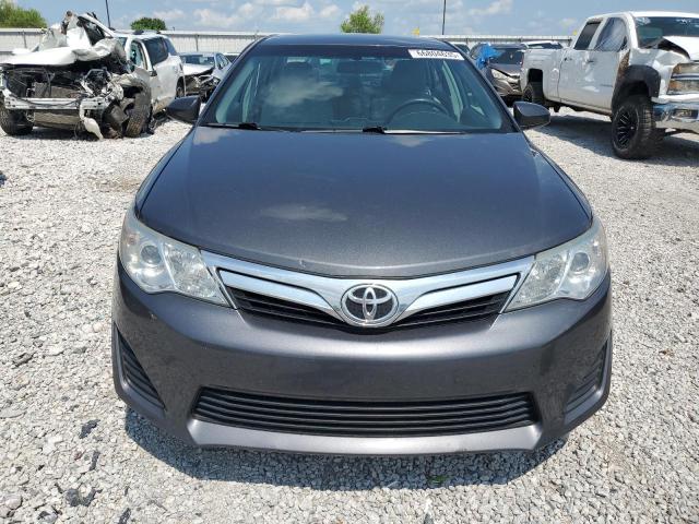 4T1BF1FK0CU020764 - 2012 TOYOTA CAMRY BASE Մոխրագույն լուսանկար 5