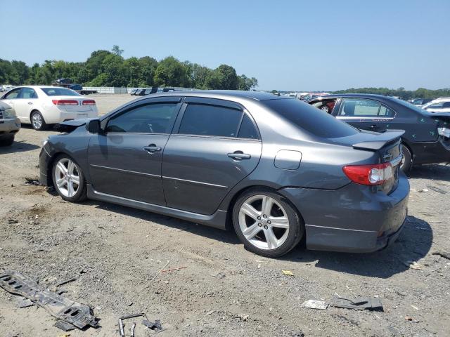 2T1BU4EE2DC055456 - 2013 TOYOTA COROLLA BASE GRAY photo 2