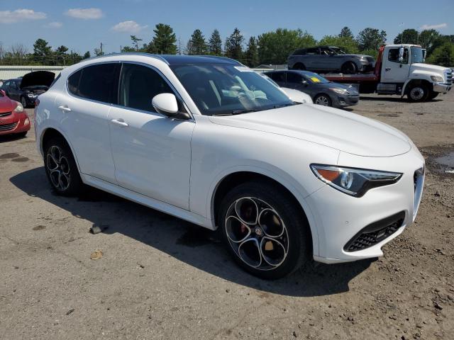 ZASPAKBN3L7C84565 - 2020 ALFA ROMEO STELVIO TI WHITE photo 4