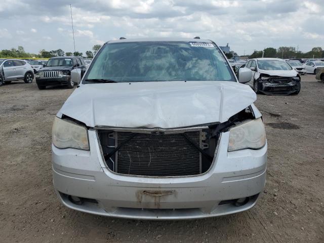 2A4RR5D15AR373727 - 2010 CHRYSLER TOWN & COU TOURING SILVER photo 5