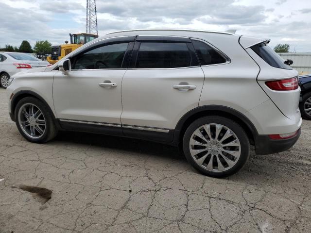 5LMCJ3D94JUL32515 - 2018 LINCOLN MKC RESERVE WHITE photo 2