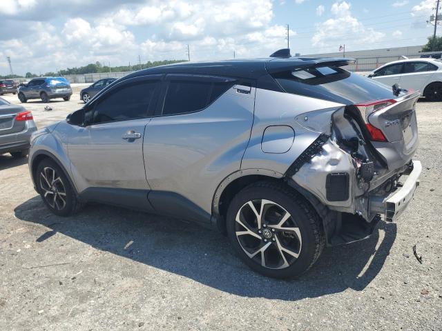 JTNKHMBX7L1066302 - 2020 TOYOTA C-HR XLE SILVER photo 2