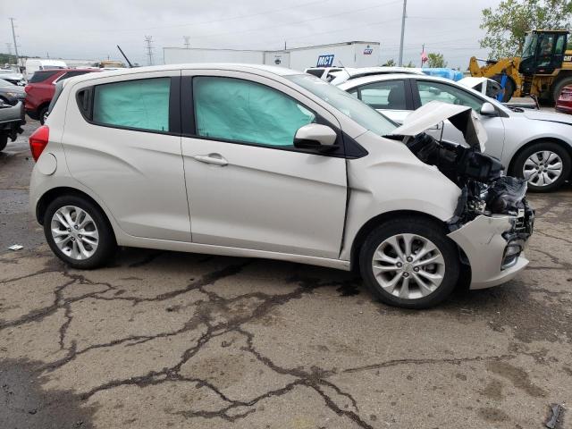 KL8CD6SA5MC749335 - 2021 CHEVROLET SPARK 1LT CREAM photo 4